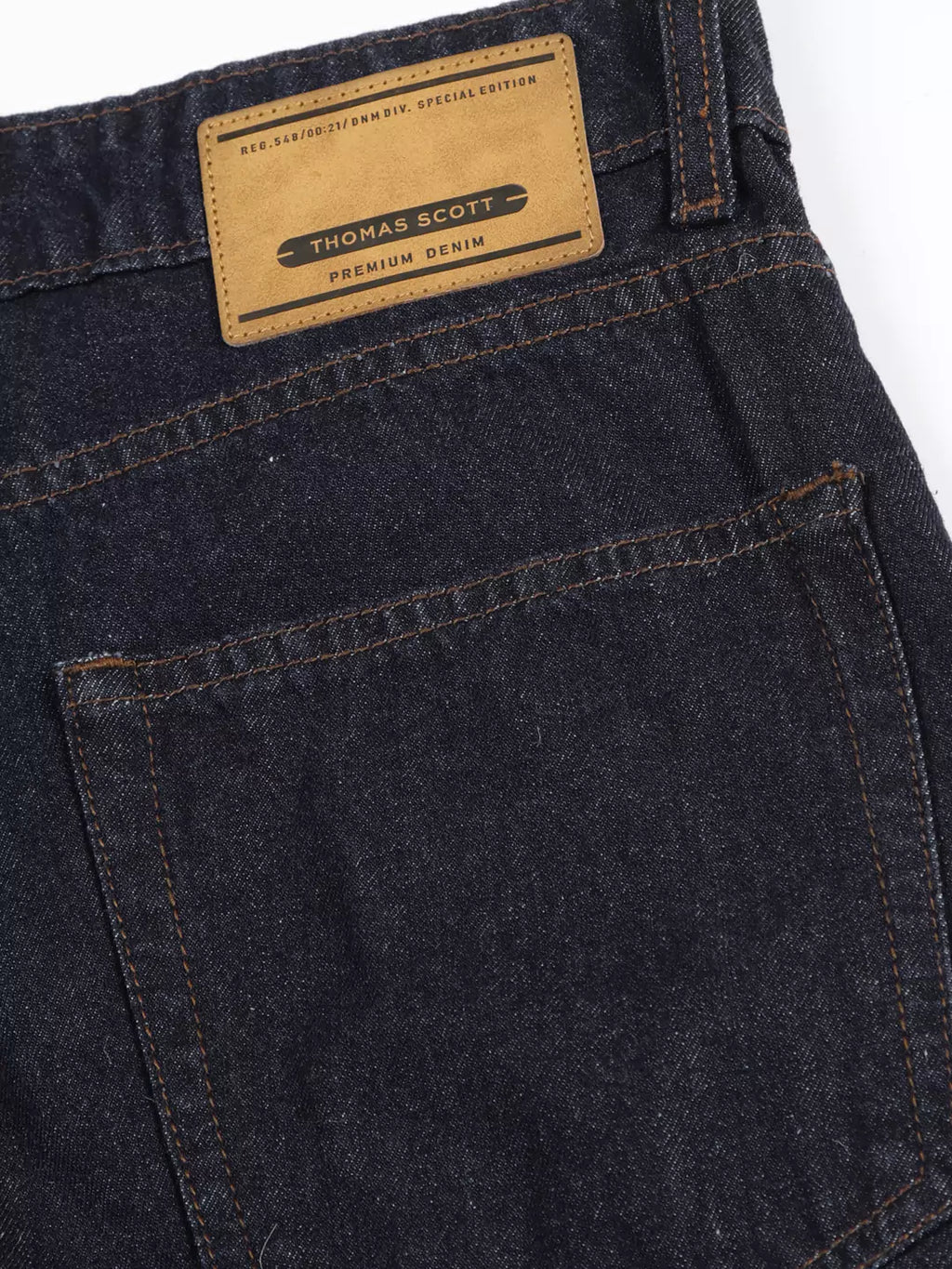 Thomas Scott Men Cotton Mid-Rise Smart Cotton Relaxed Fit Jeans