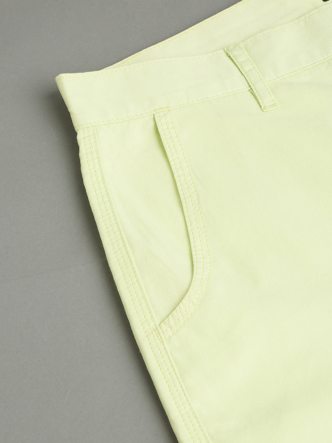 Thomas Scott Men Green Slim Fit Mid-Rise 100% Cotton Solid Woven Shorts