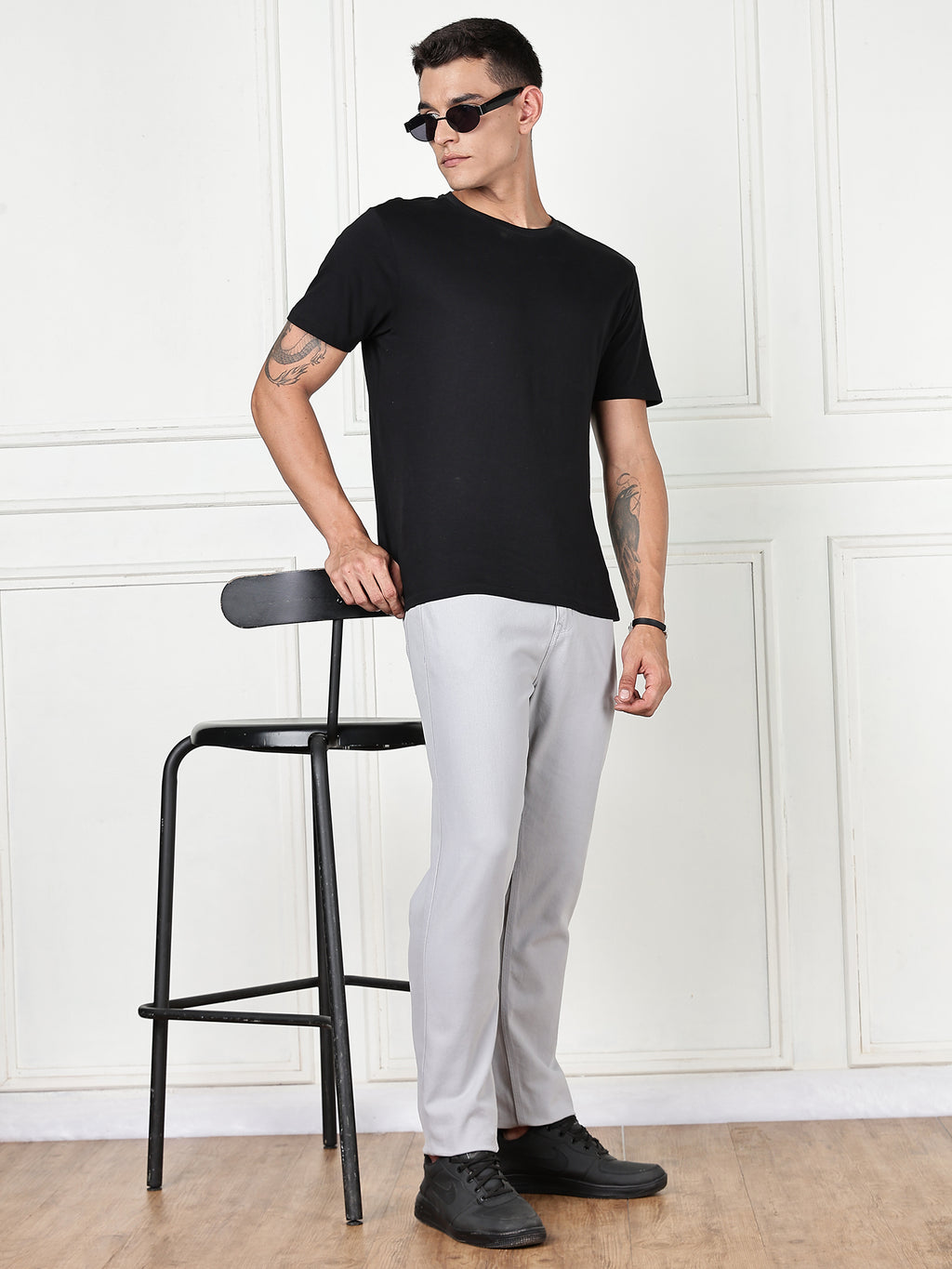 Thomas Scott Men Light Grey Mid-Rise Slim Fit Cotton Non Stretchable Jeans