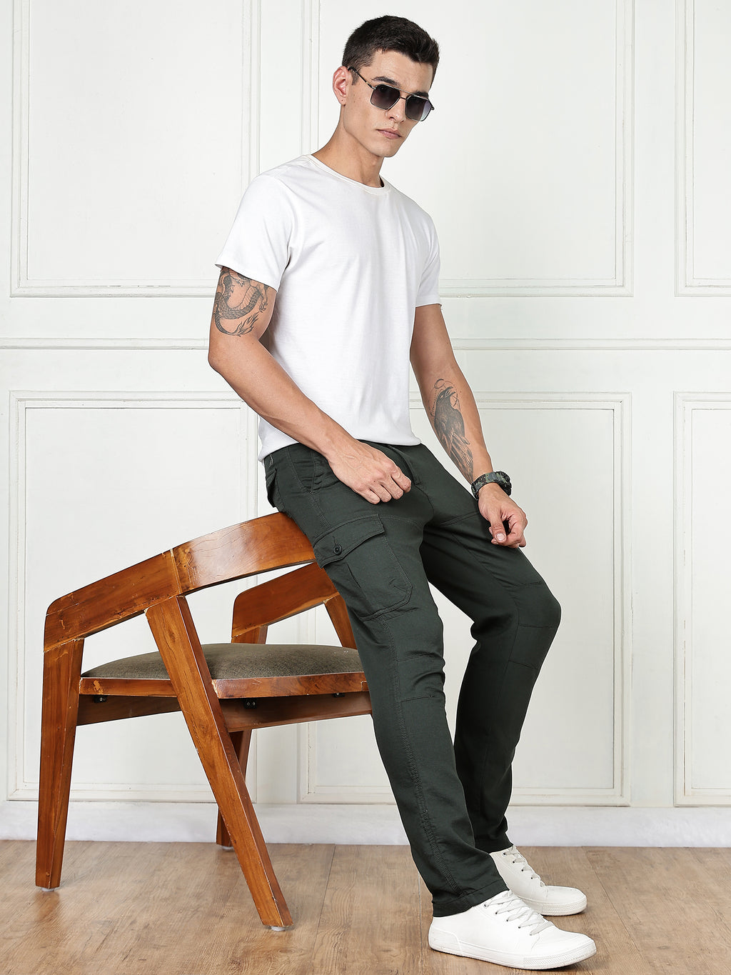 Thomas Scott Men Green Cricket Club Collection Straight Fit Woven Cargo Trousers