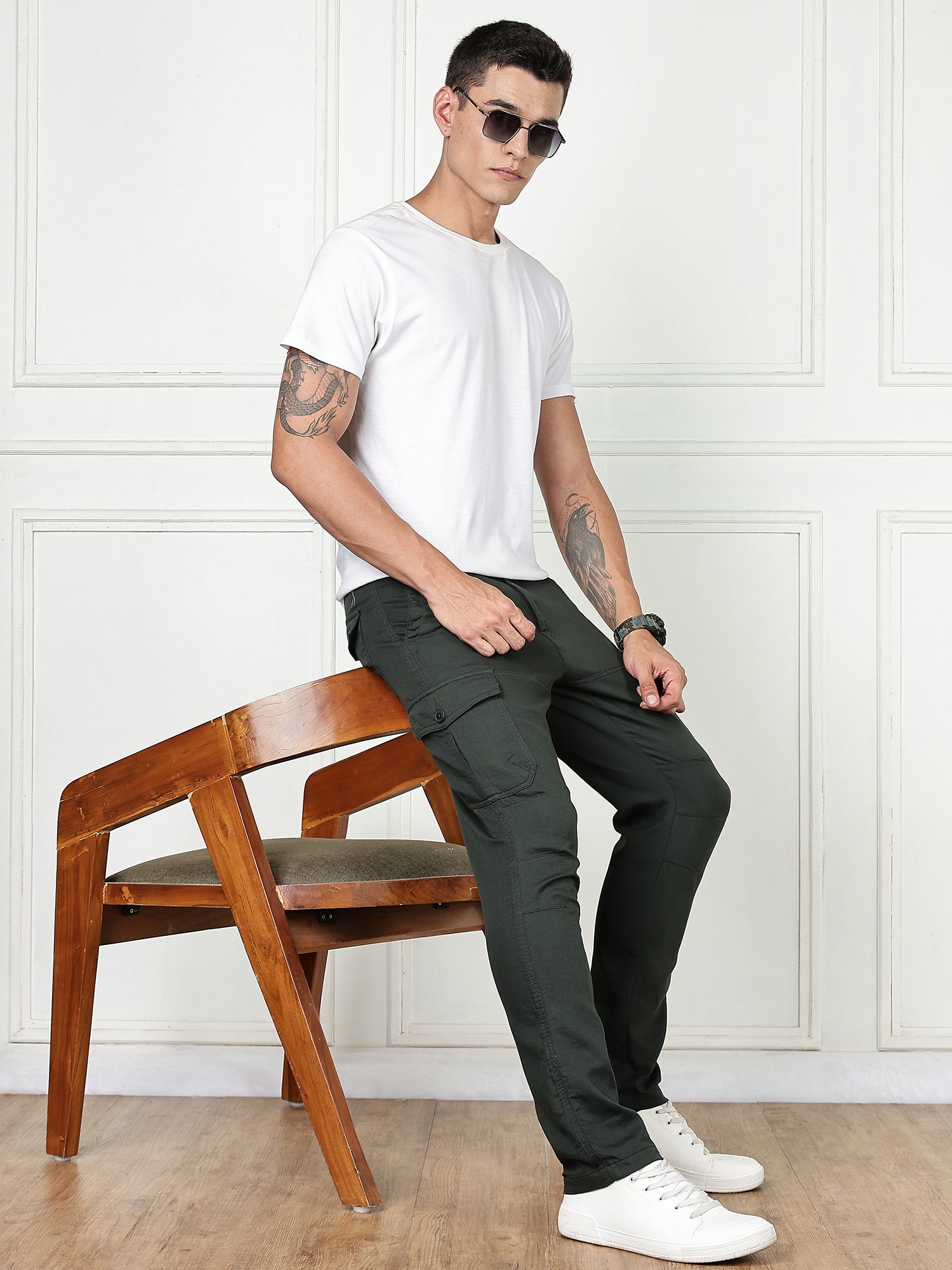 Thomas Scott Men Green Cricket Club Collection Straight Fit Woven Cargo Trousers