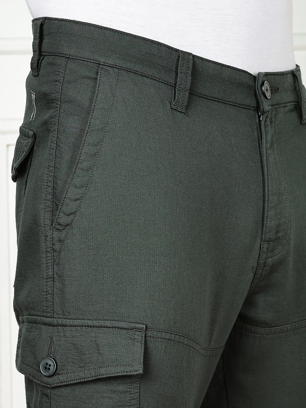 Thomas Scott Men Green Cricket Club Collection Straight Fit Woven Cargo Trousers