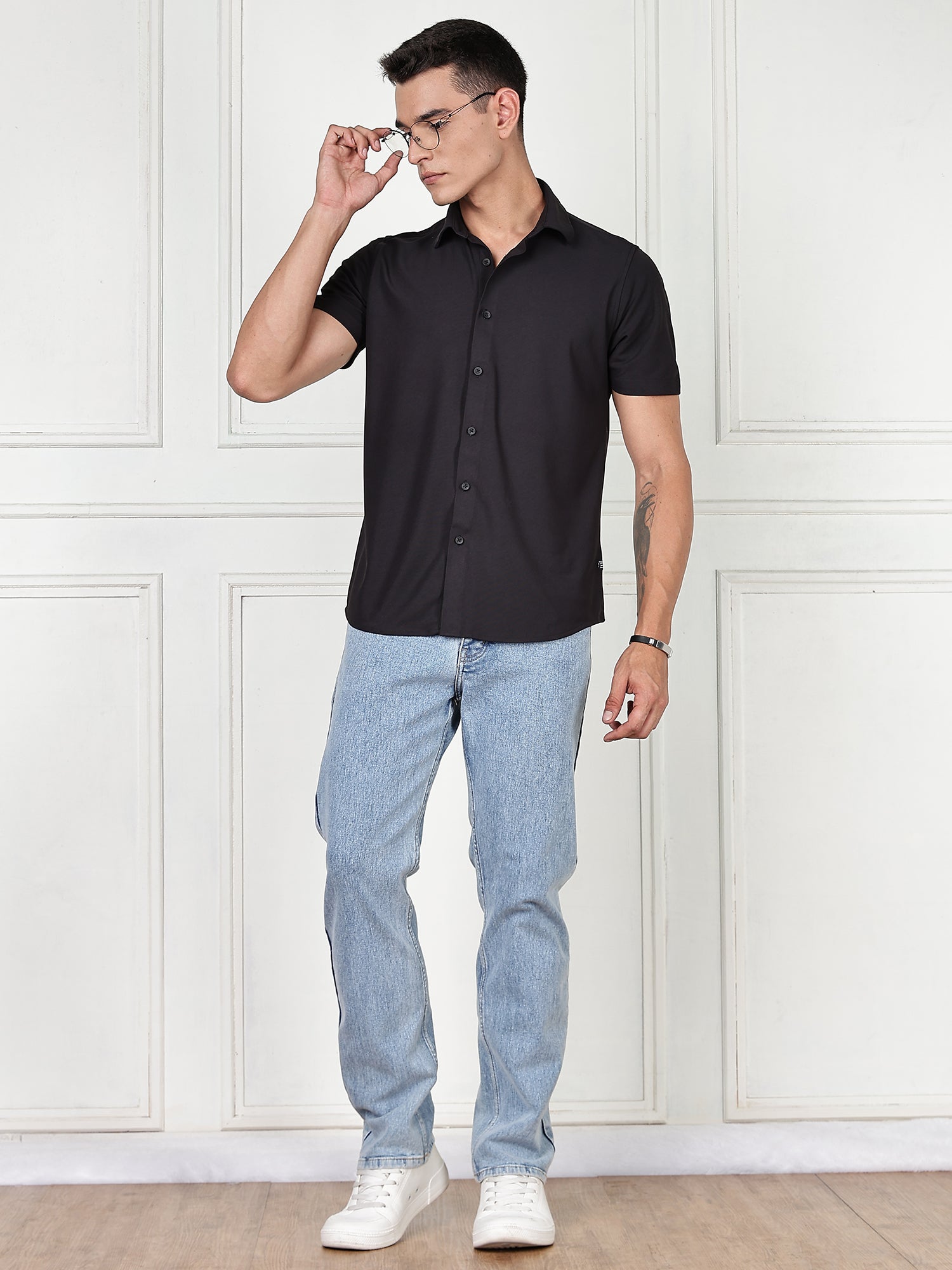 Thomas Scott Men Black Premium Slim Fit Short Sleeves Spread Collar 4 Way Stretch CoolMax Knitted Shirt