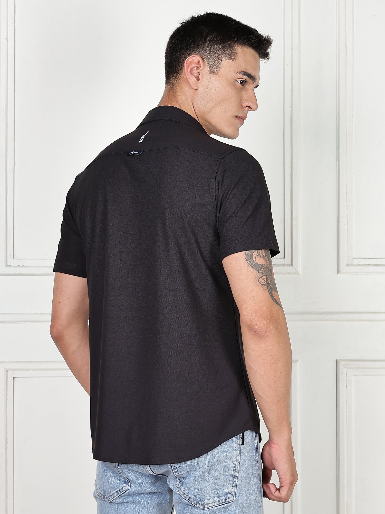 Thomas Scott Men Black Premium Slim Fit Short Sleeves Spread Collar 4 Way Stretch CoolMax Knitted Shirt