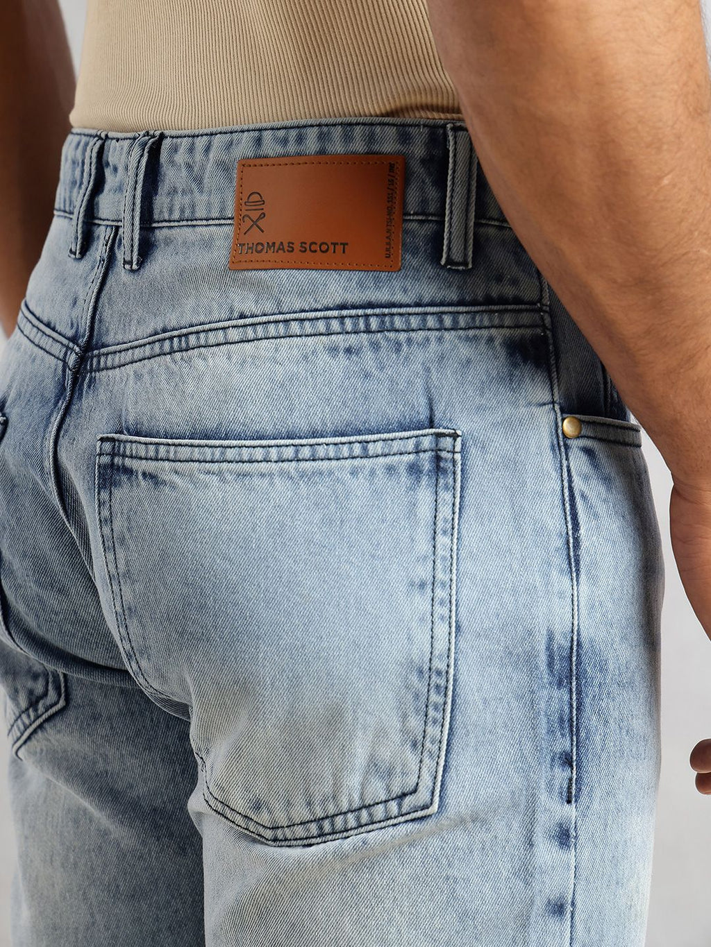 Mid Blue Smart Slim Fit Mid-Rise Light Shade Clean Look 5 Pocket Design Non Stretchable Jeans For Men