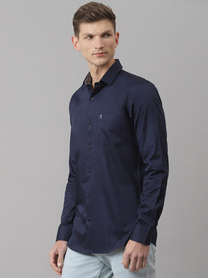 Thomas Scott Men Marine Relaxed Regular Fit Long Sleeves Cutaway Collar Solid Cotton Casual Shirt