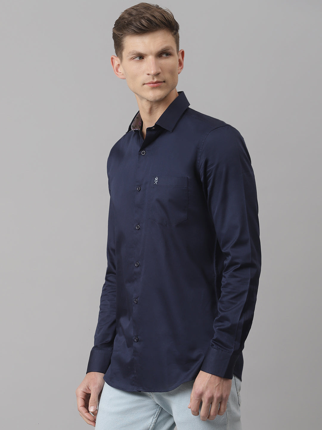 Thomas Scott Men Marine Relaxed Regular Fit Long Sleeves Cutaway Collar Solid Cotton Casual Shirt