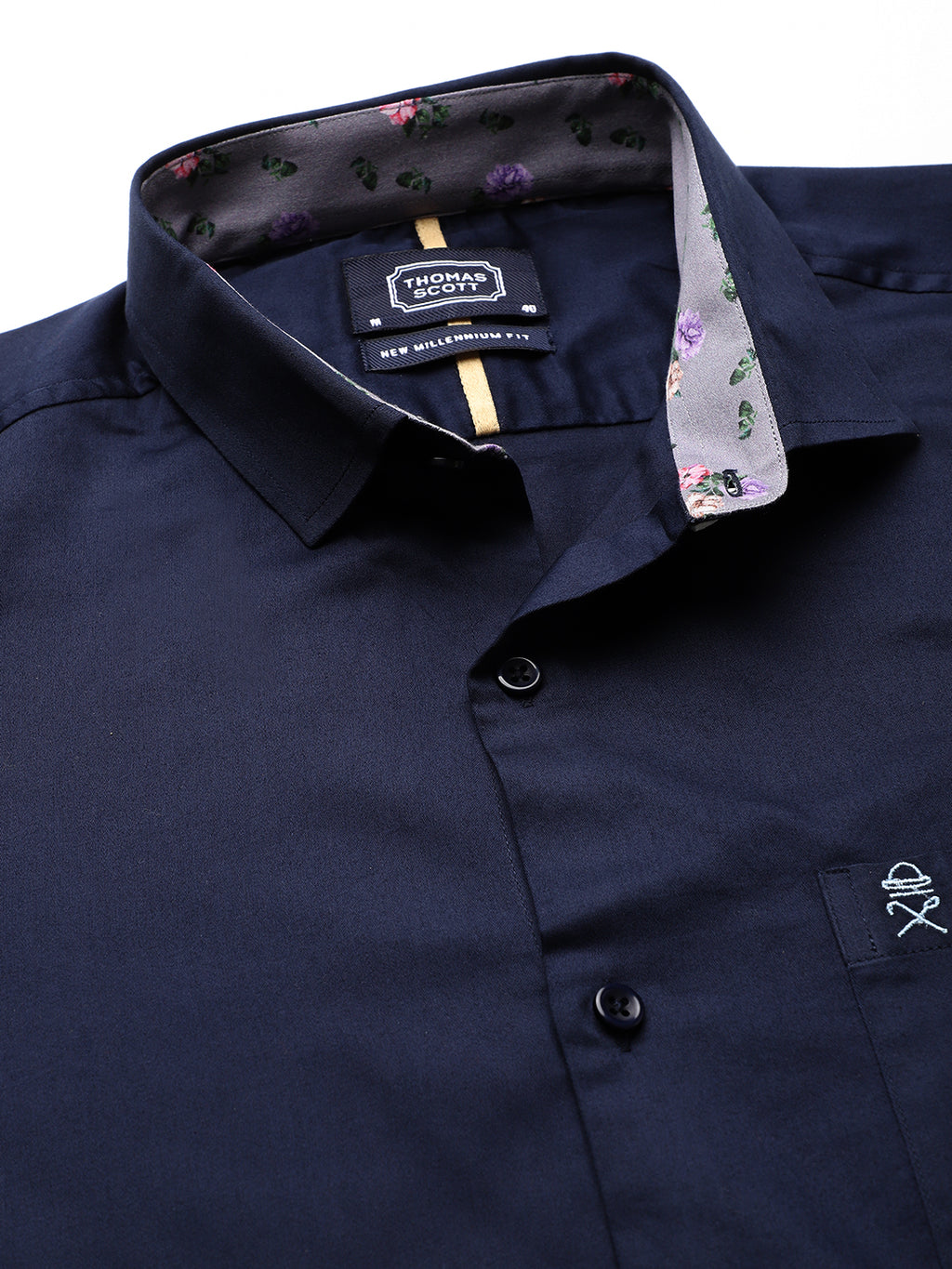 Thomas Scott Men Marine Relaxed Regular Fit Long Sleeves Cutaway Collar Solid Cotton Casual Shirt