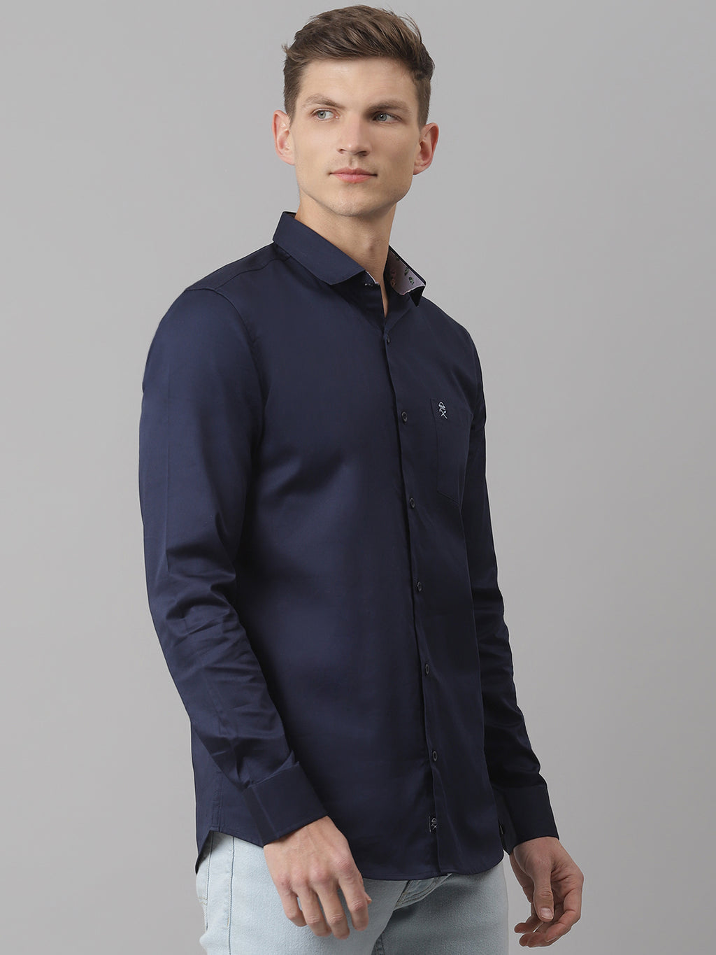 Thomas Scott Men Marine Relaxed Regular Fit Long Sleeves Cutaway Collar Solid Cotton Casual Shirt