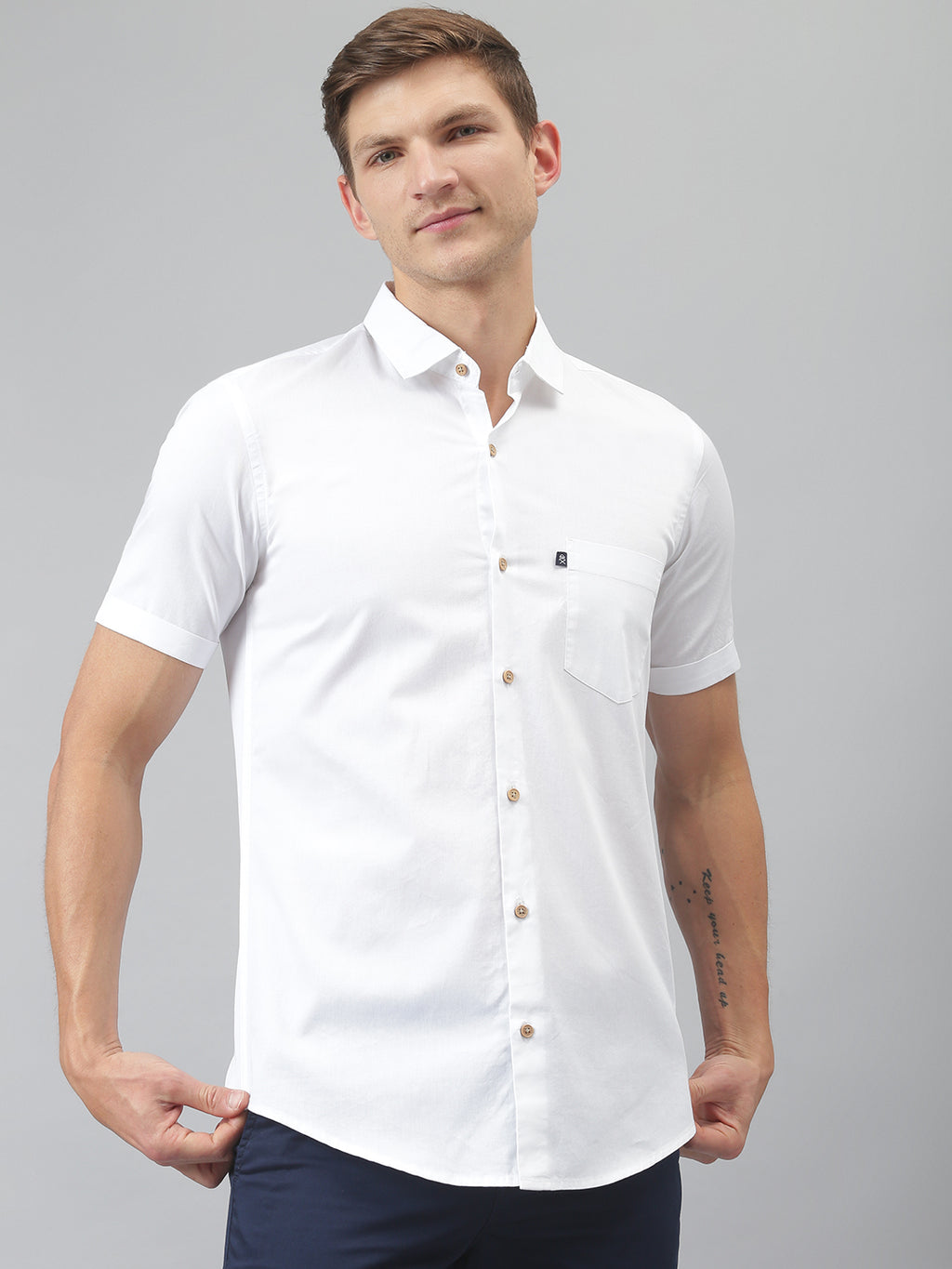 Thomas Scott Men White Slim Fit Short Sleeves Spread Collar Cotton Casual Shirt