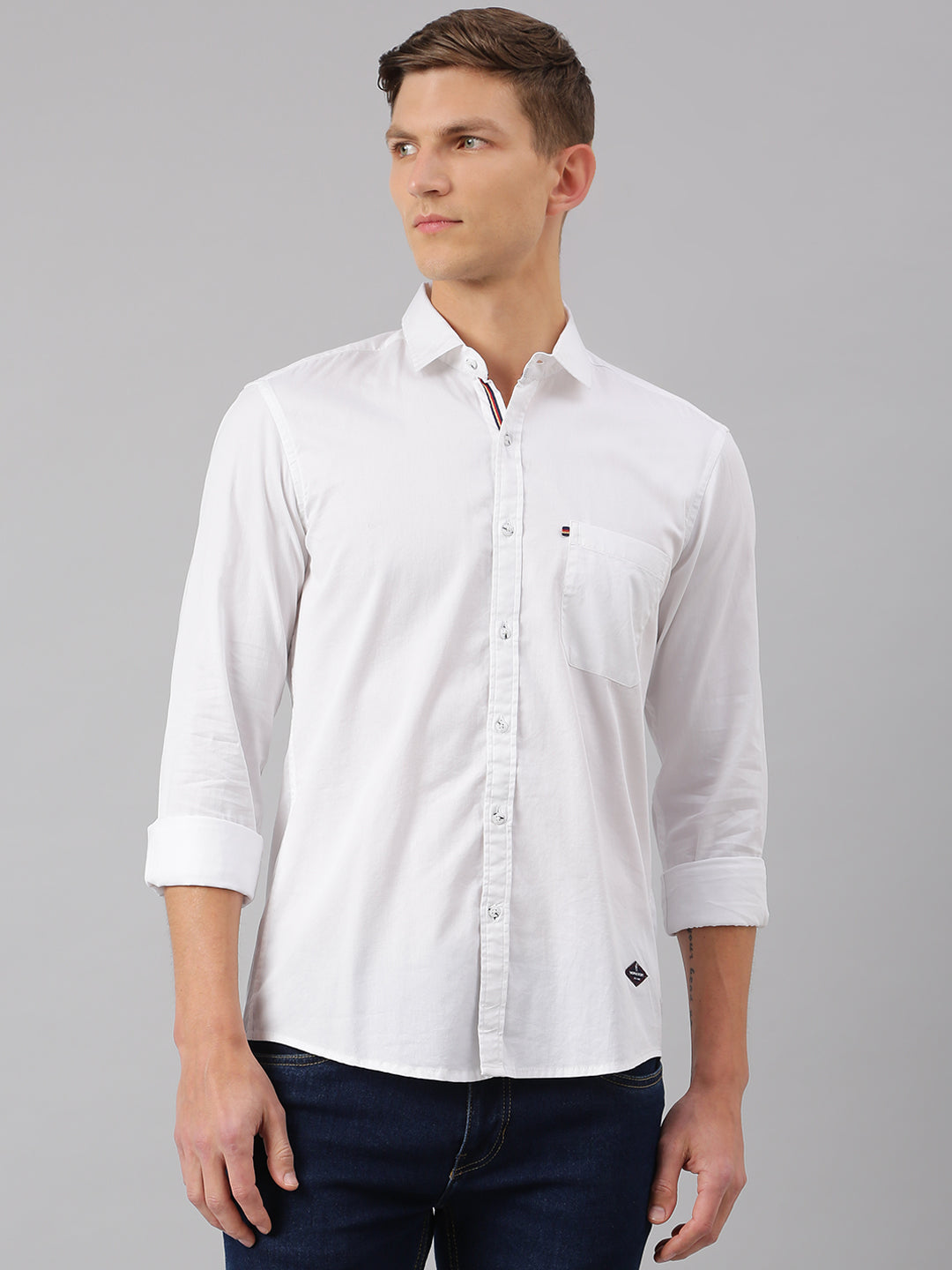 Thomas Scott Men White Relaxed Slim Fit Long Regular Sleeves Cotton Spread Collar Solid Casual Shirt