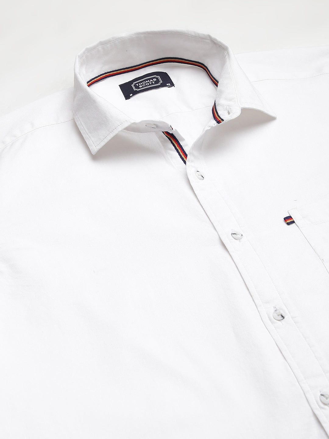 Thomas Scott Men White Relaxed Slim Fit Long Regular Sleeves Cotton Spread Collar Solid Casual Shirt