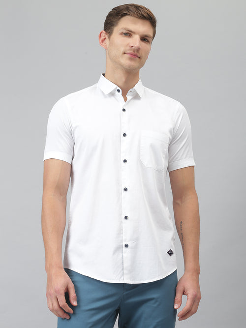 Thomas Scott Men White Relaxed Slim Fit Short Sleeves Spread Collar Solid Casual Shirt