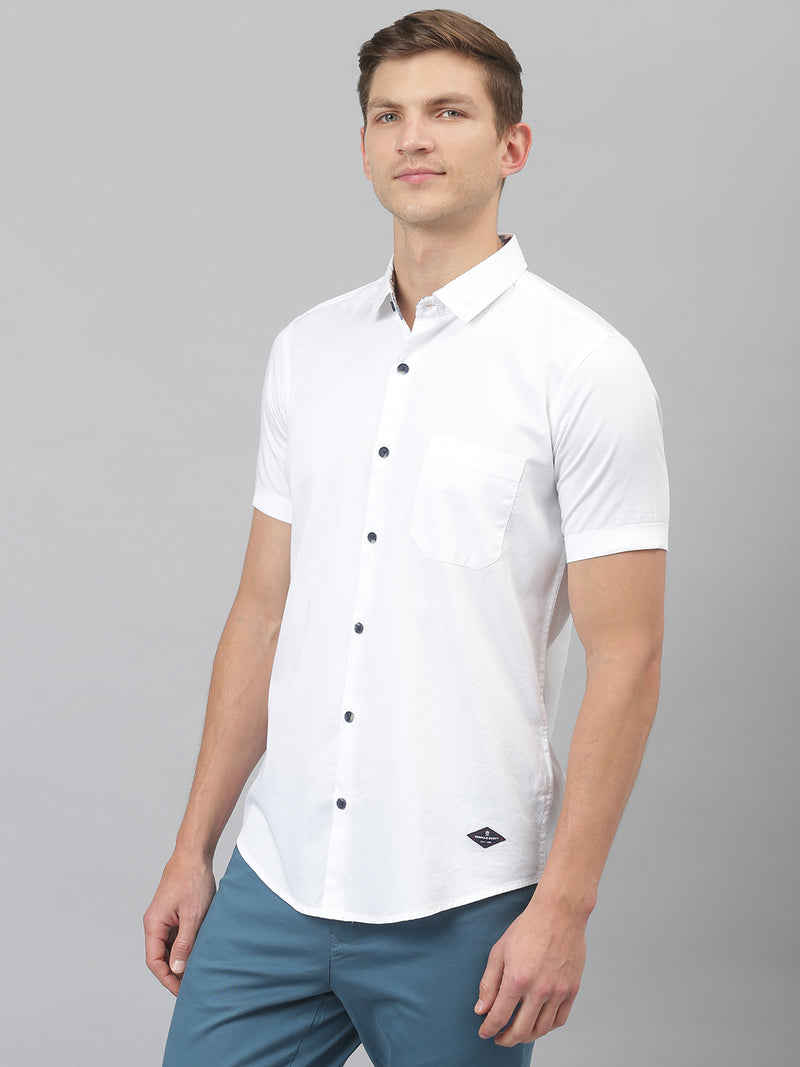 Thomas Scott Men White Relaxed Slim Fit Short Sleeves Spread Collar Solid Casual Shirt