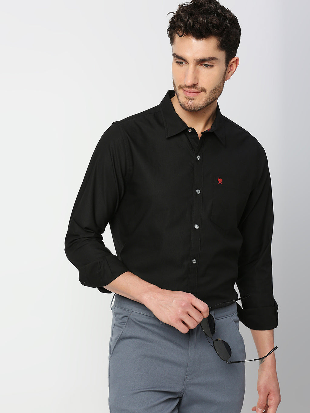 Thomas Scott Men Black Slim Fit Long Sleeves Spread Collar Solid Cotton Casual Shirt