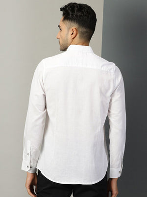 Thomas Scott Men White Classic Regular Fit Long Sleeves Spread Collar Typography Printed Cotton Linen Casual Shirt