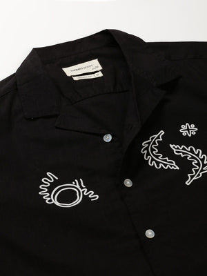 Thomas Scott Men Black Premium Short Sleeves Regular Fit Cuban Collar Conversational Printed Cotton Casual Shirt