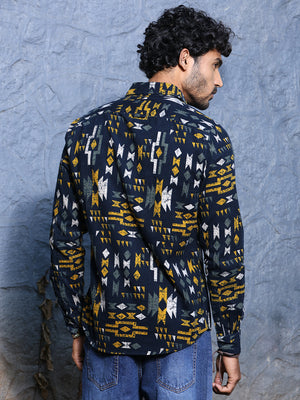 Thomas Scott Men Navy Slim Fit Long Sleeves Spread Collar Abstract Printed Corduroy Casual Shirt