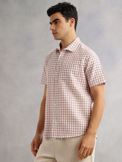 Thomas Scott Men Maroon Slim Fit Short Sleeves Spread Collar Gingham Checks Linen Casual Shirt