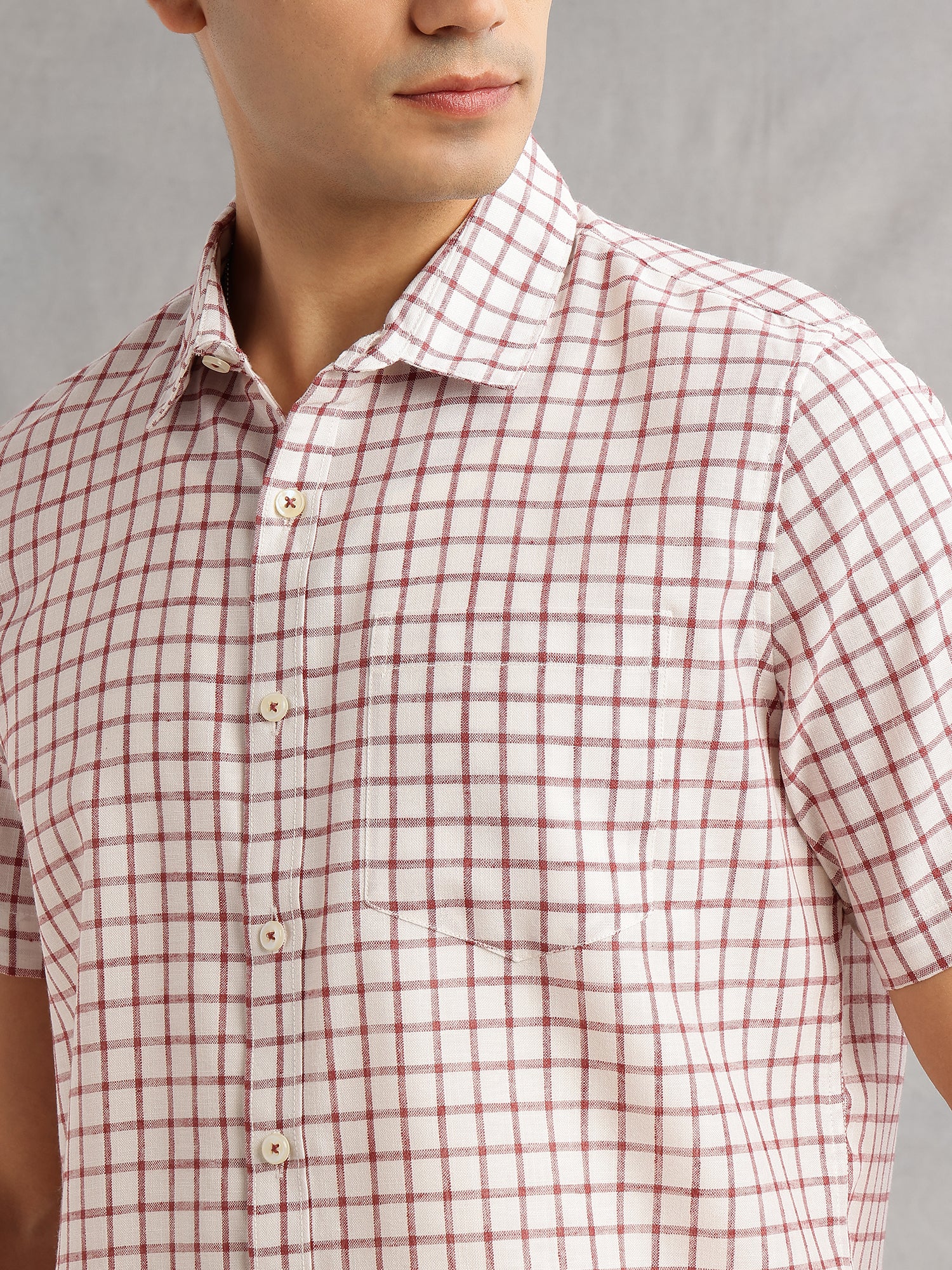 Thomas Scott Men Maroon Slim Fit Short Sleeves Spread Collar Gingham Checks Linen Casual Shirt