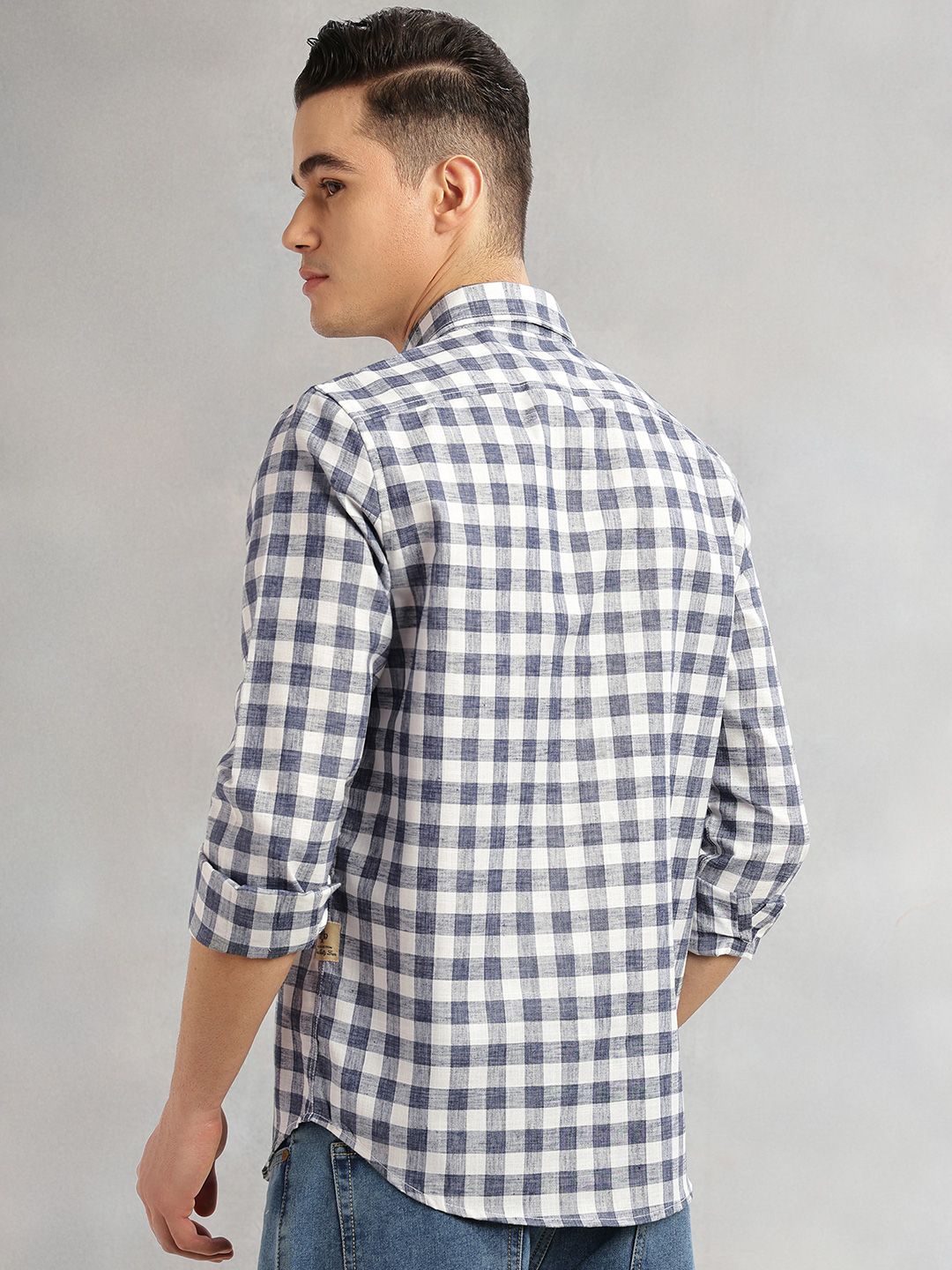 Navy Slim Fit Long Sleeves Gingham Checks Spread Collar Cotton Linen Casual Shirt For Men