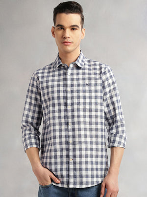 Navy Slim Fit Long Sleeves Gingham Checks Spread Collar Cotton Linen Casual Shirt For Men