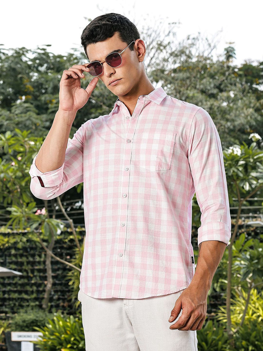 Pink Slim Fit Long Sleeves Tartan Checks Casual Shirt For Men