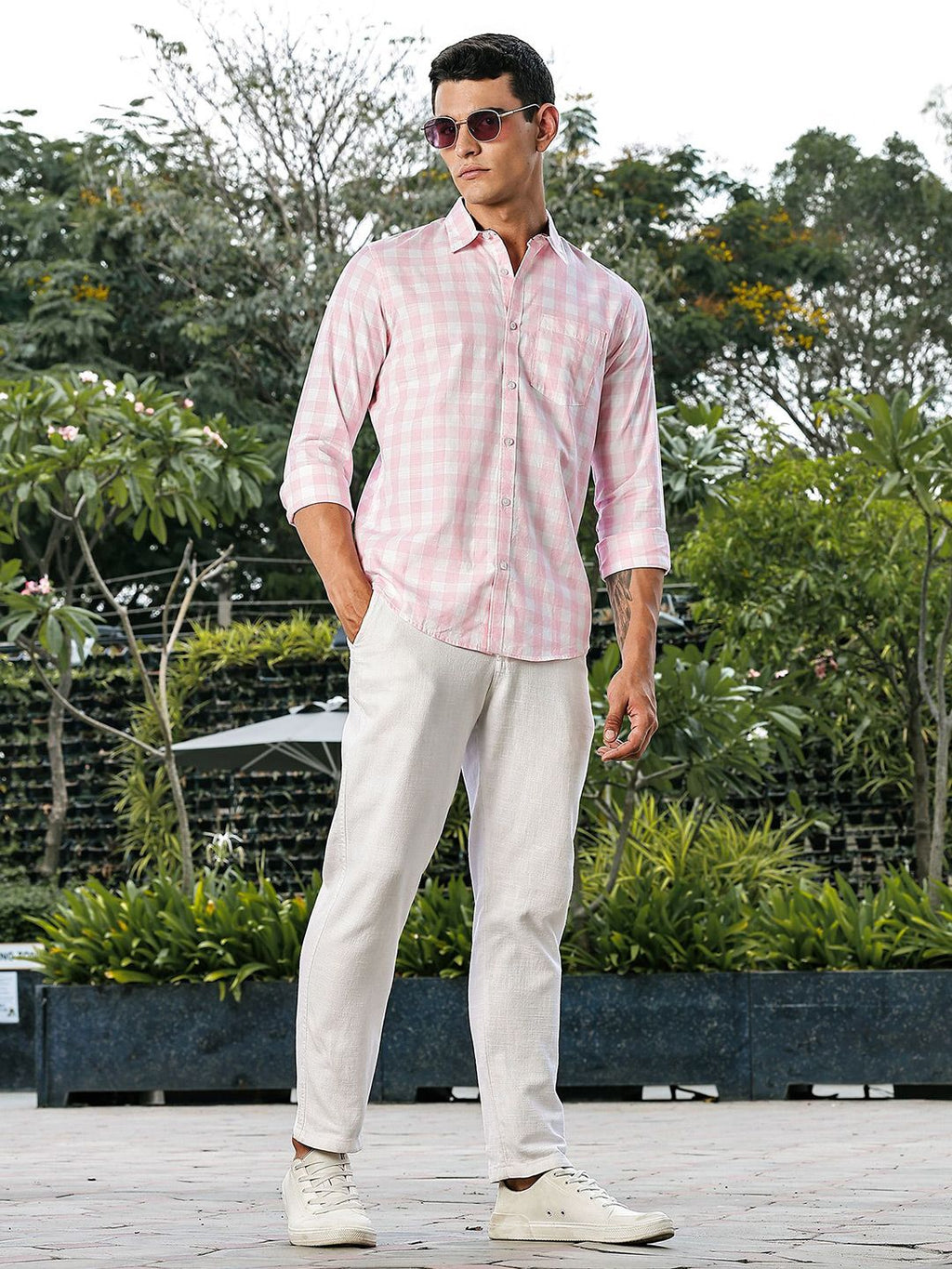 Pink Slim Fit Long Sleeves Tartan Checks Casual Shirt For Men