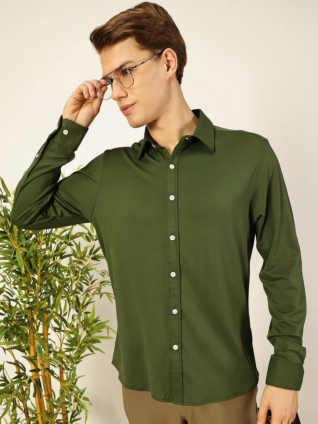 Bottle Green Slim Fit Long Sleeves Spread Collar Knit Casual Shirt