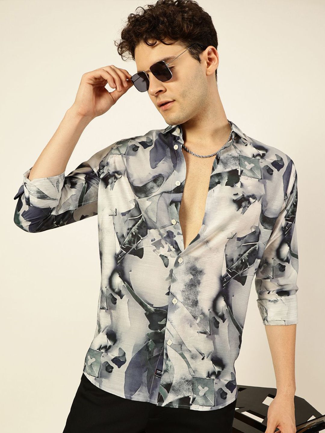Men Green Printed Slim Fit Shirt