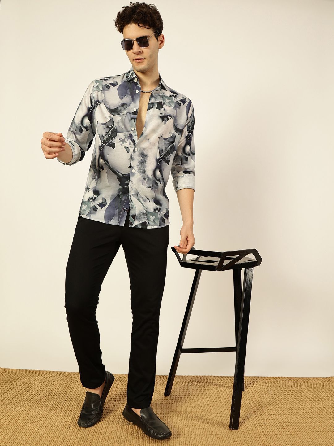 Men Green Printed Slim Fit Shirt