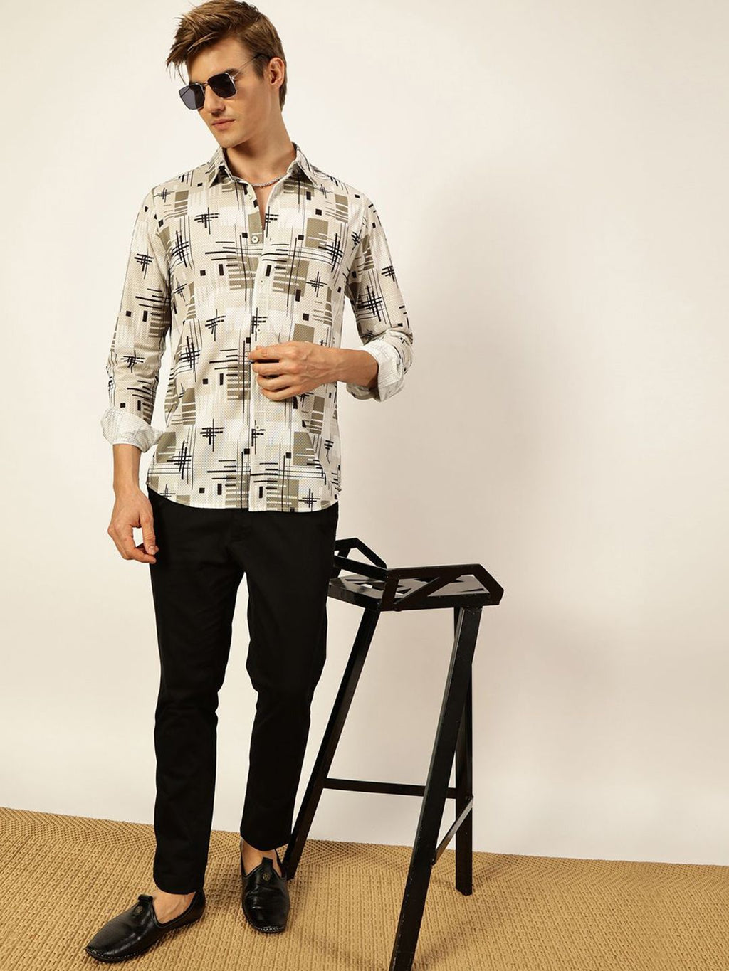 Green Premium Slim Fit Opaque Printed Casual Shirt For Men