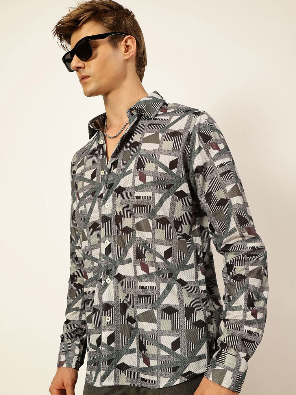 Green Premium Slim Fit Opaque Printed Casual Shirt For Men
