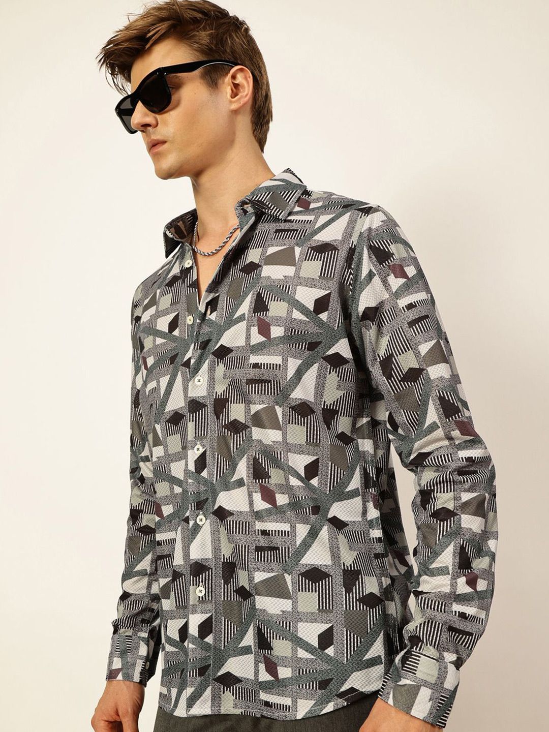 Green Premium Slim Fit Opaque Printed Casual Shirt For Men