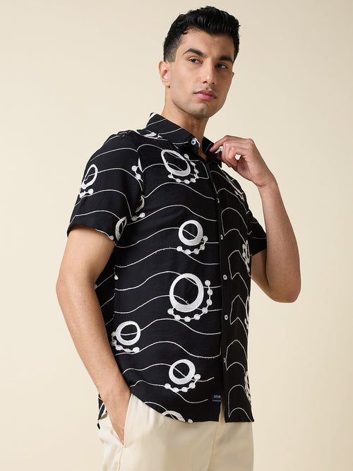 Thomas Scott Men Black Short Sleeves Spread Collar Regular Fit Embroidered Shirt