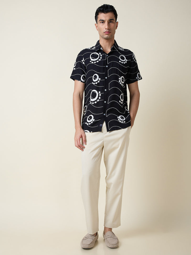 Thomas Scott Men Black Short Sleeves Spread Collar Regular Fit Embroidered Shirt