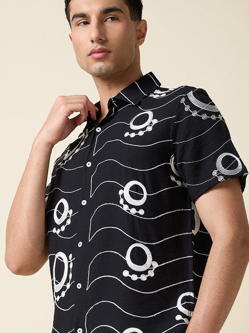 Thomas Scott Men Black Short Sleeves Spread Collar Regular Fit Embroidered Shirt