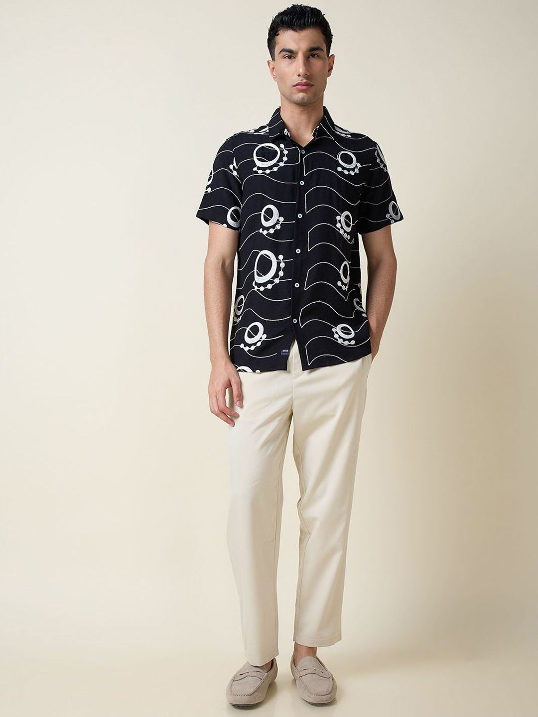Black Short Sleeves Spread Collar Regular Fit Embroidered Shirt For Men