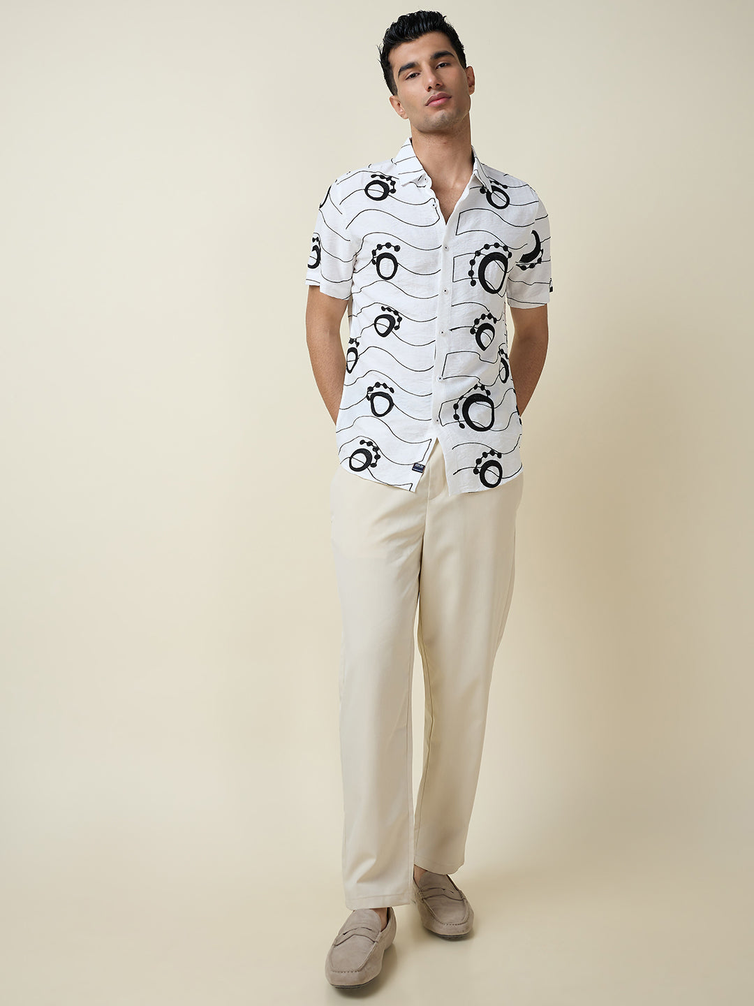 Thomas Scott Men White Short Sleeves Spread Collar Regular Fit Embroidered Shirt
