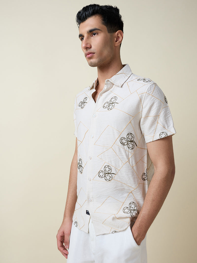 Thomas Scott Men Beige Short Sleeves Spread Collar Slim Fit Embroidered Shirt