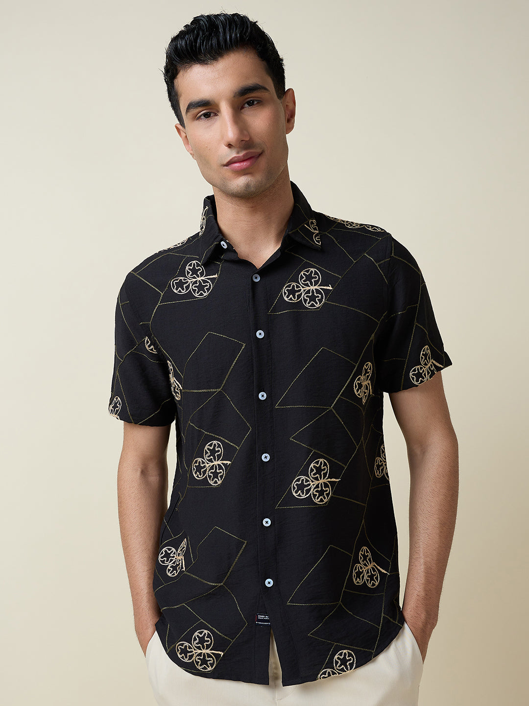 Thomas Scott Men Black Short Sleeves Spread Collar Slim Fit Embroidered Shirt