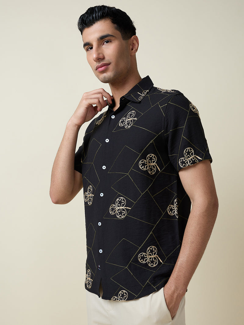 Thomas Scott Men Black Short Sleeves Spread Collar Slim Fit Embroidered Shirt