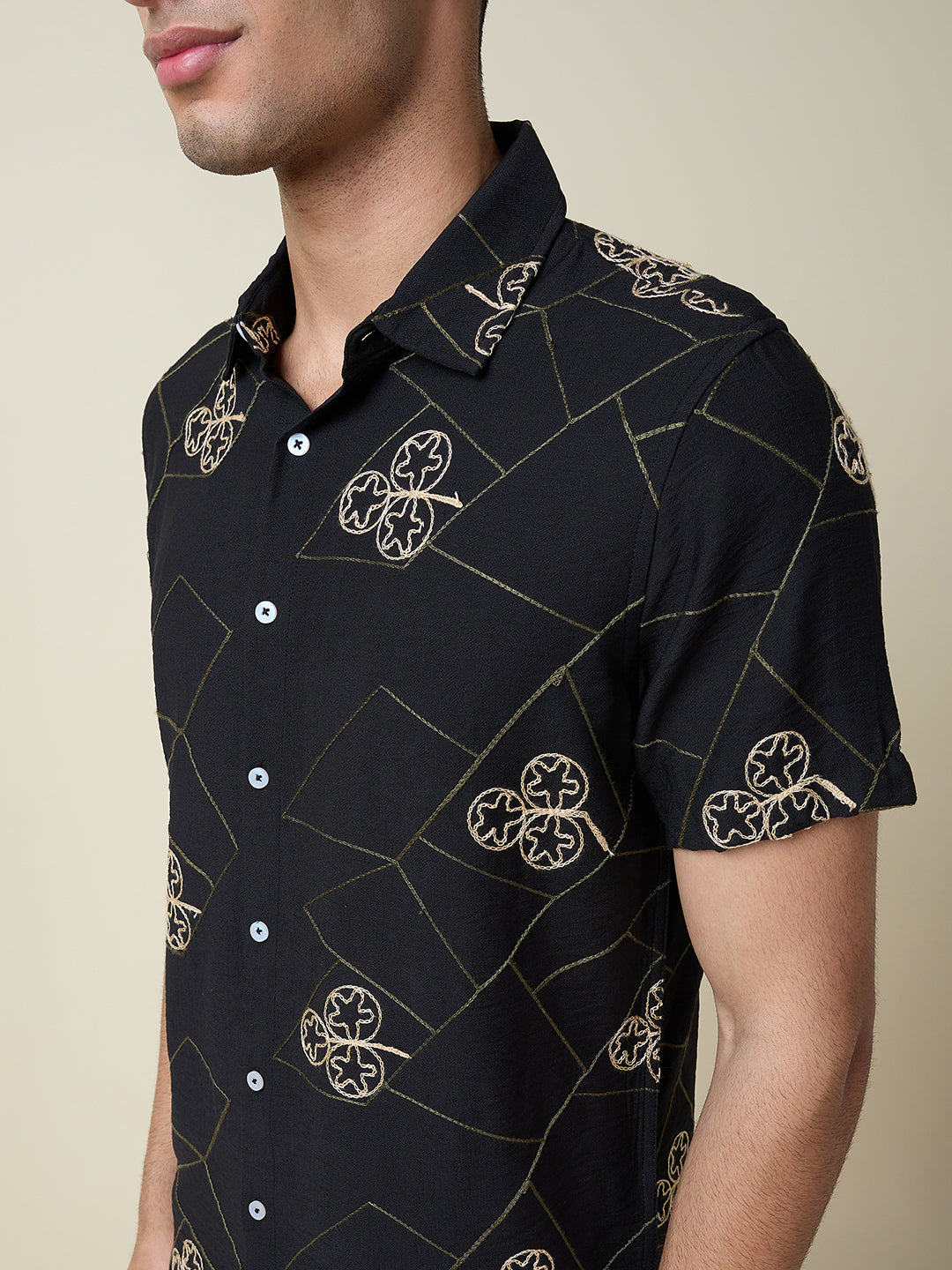 Thomas Scott Men Black Short Sleeves Spread Collar Slim Fit Embroidered Shirt
