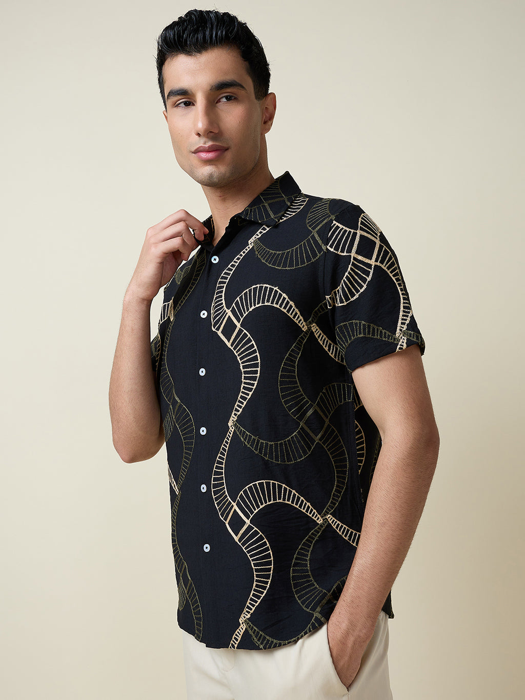 Thomas Scott Men Black Short Sleeves Spread Collar Slim Fit Embroidered Shirt