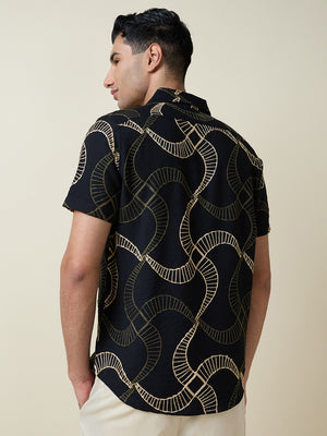 Thomas Scott Men Black Short Sleeves Spread Collar Slim Fit Embroidered Shirt
