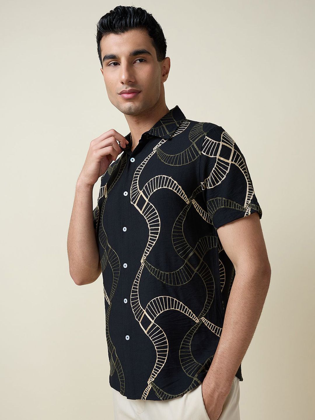 Black Short Sleeves Spread Collar Slim Fit Embroidered Shirt For Men