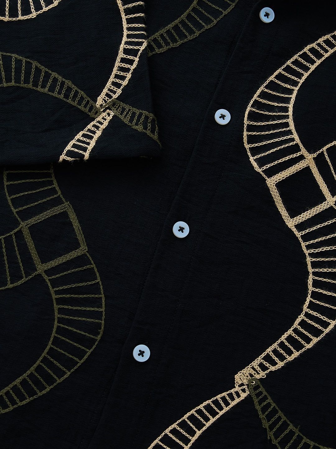 Black Short Sleeves Spread Collar Slim Fit Embroidered Shirt For Men