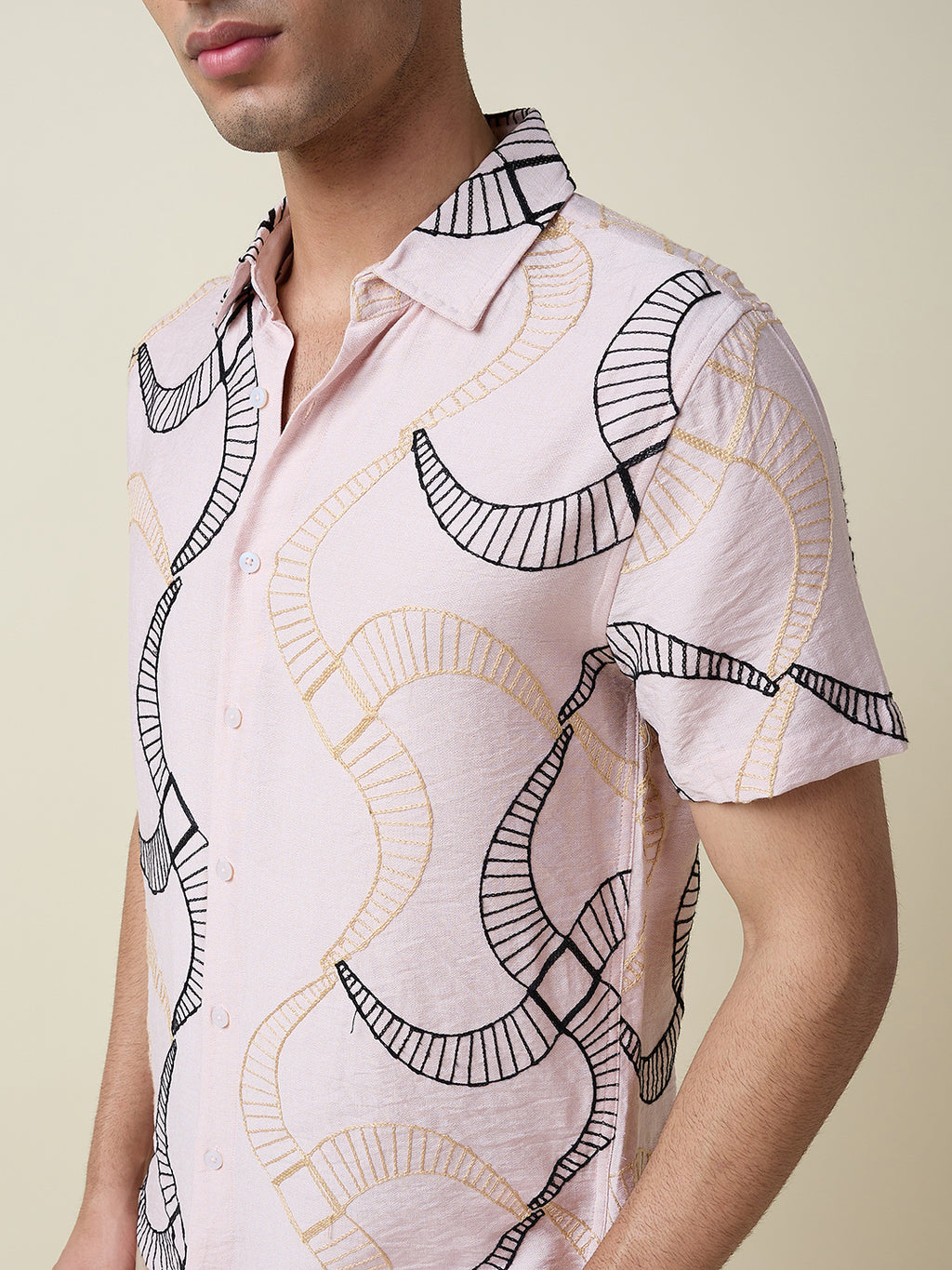 Thomas Scott Men Pink Short Sleeves Spread Collar Slim Fit Embroidered Shirt
