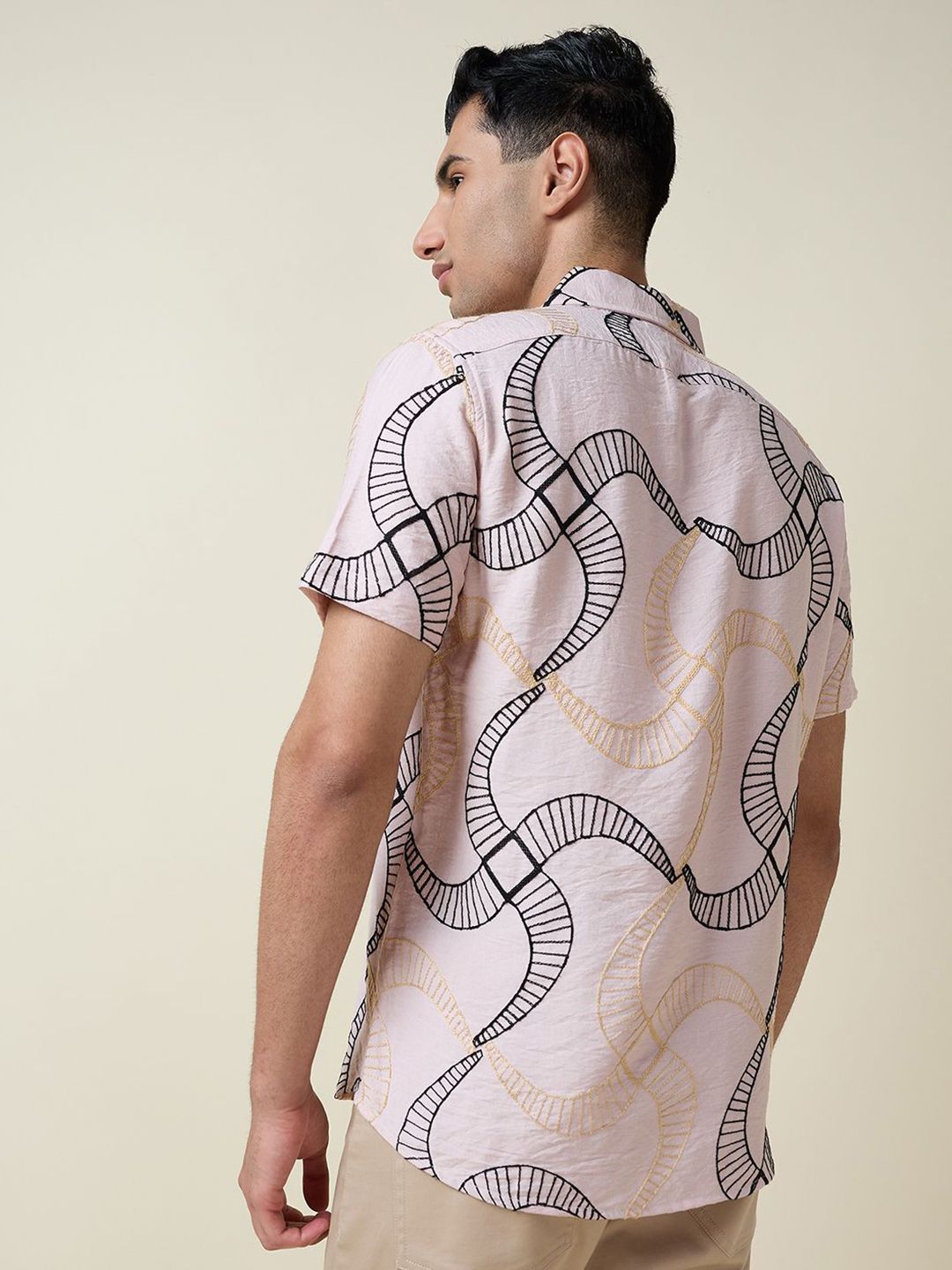 Pink Short Sleeves Spread Collar Slim Fit Embroidered Shirt For Men