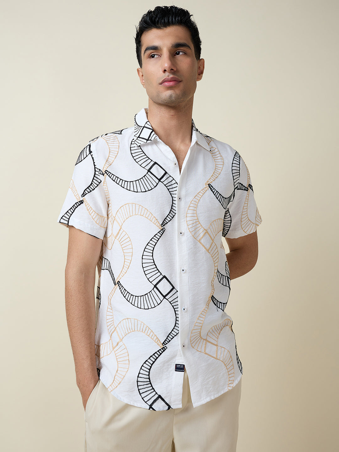 Thomas Scott Men White Short Sleeves Spread Collar Slim Fit Embroidered Shirt